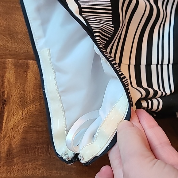 ๐Host Pick ๐ White House, Black Market striped one shoulder pleated dress - Picture 11 of 11